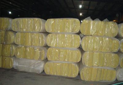 專業解讀 玻璃棉制品與玻璃棉卷氈的廠價批發——以河北龍哲保溫材料為例