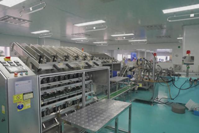 向云而生 聚美成灣② | 數(shù)字賦能 驅(qū)動(dòng)白云美妝在“灣”道實(shí)現(xiàn)超車